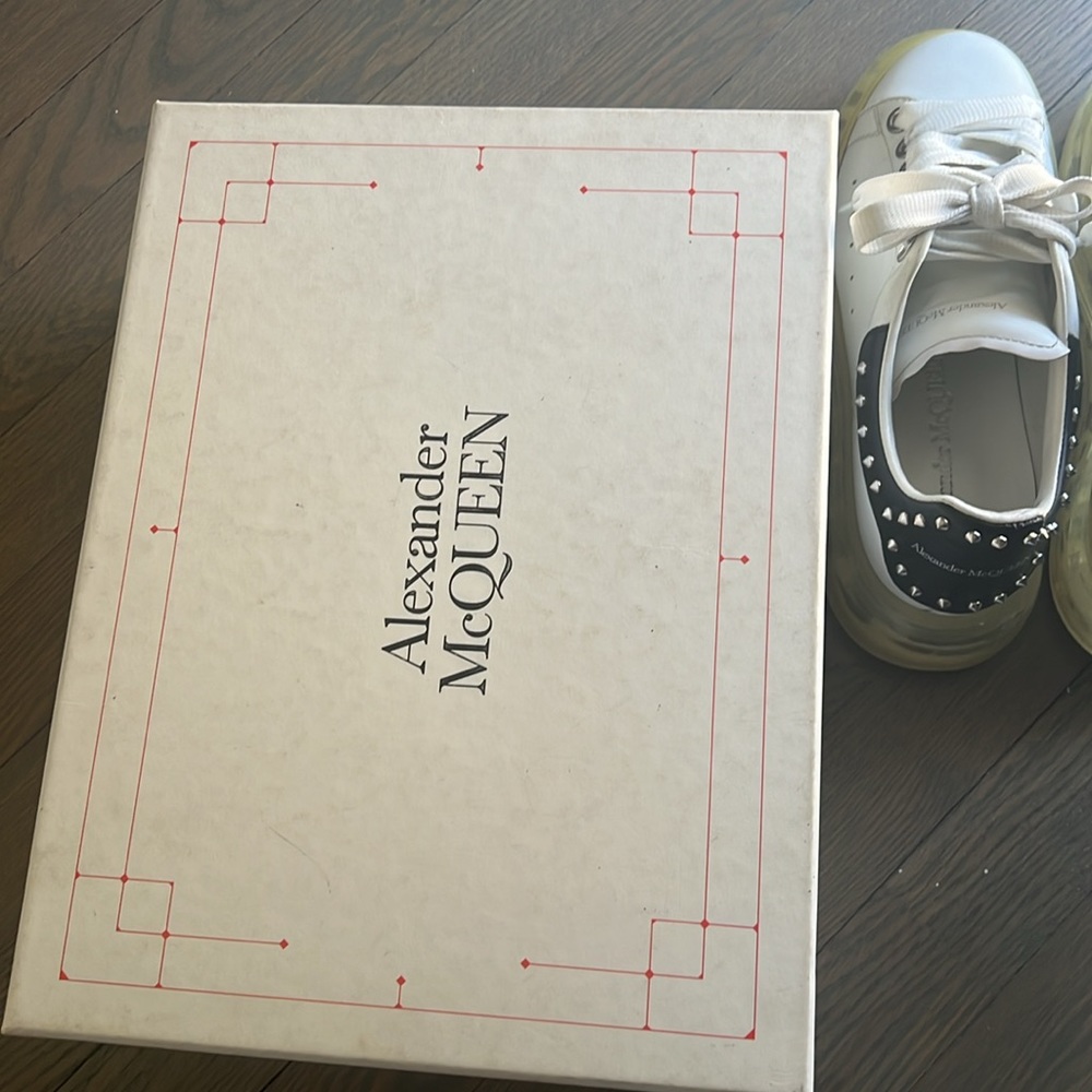 Alexander McQueen white sneakers size 37,5 or 7,5 - Picture 9 of 11